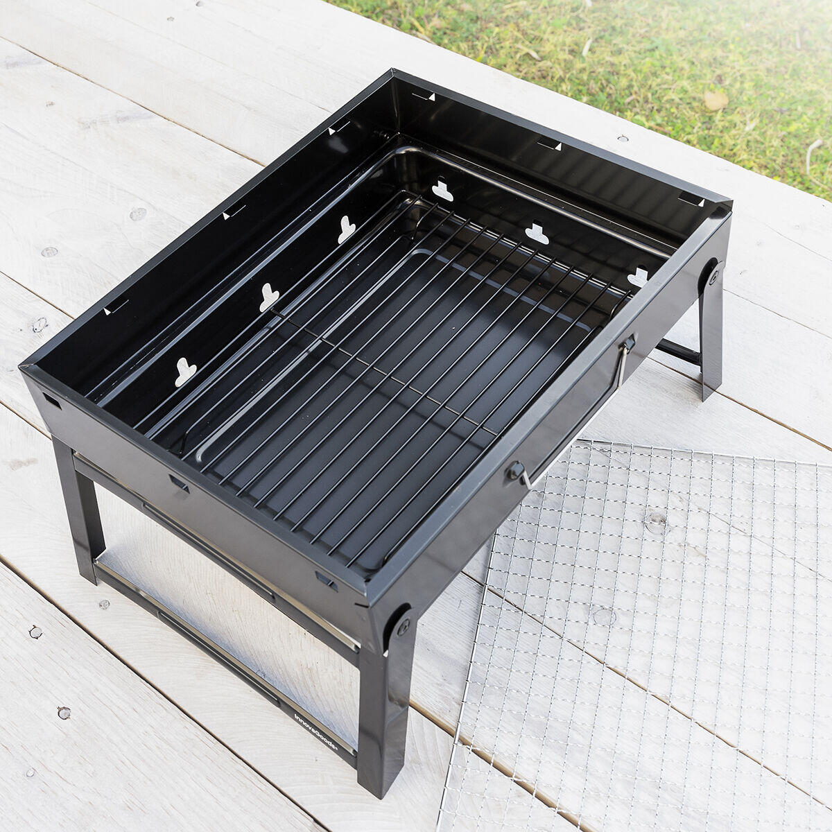 Barbacoa plegable y portátil "Grillax"